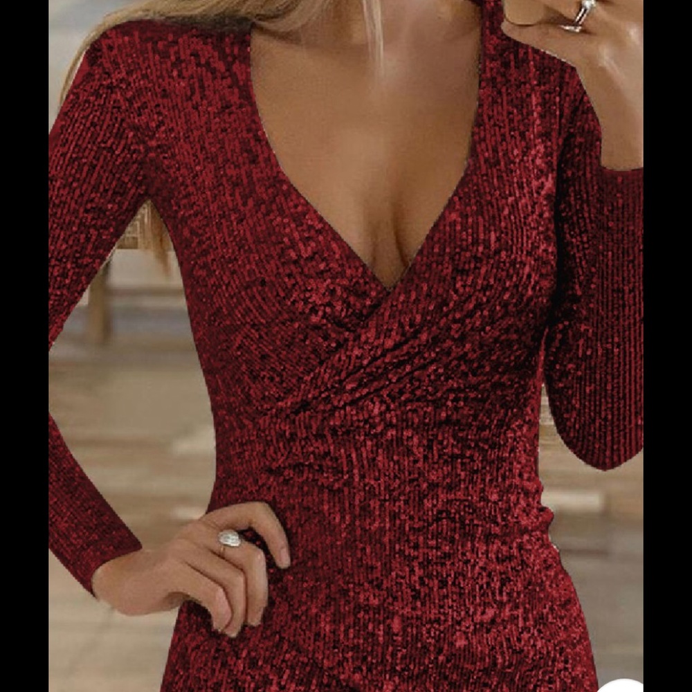 Sequins dress - Picture 2 of 3